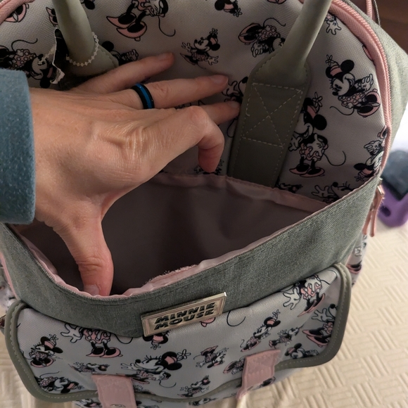 Minnie Mouse Diaper Bag - Picture 4 of 7